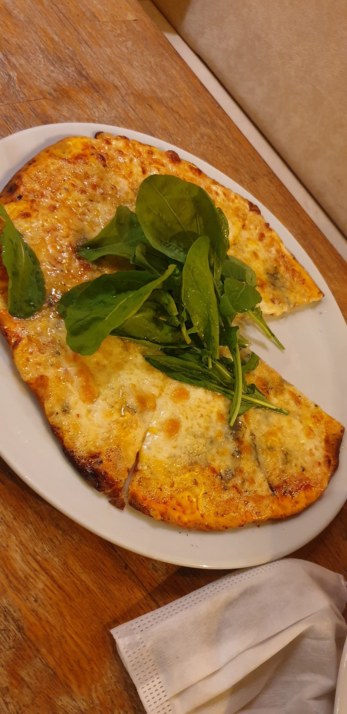 Dört Peynirli Pizza